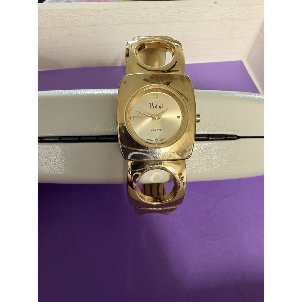 Vivani Watch Women Gold Tone Hinged Bangle Cuff Band‎ New Battery